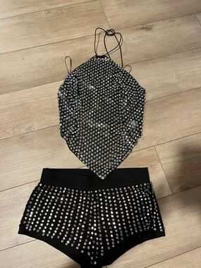 Akira let’s get funky beaded metallic set